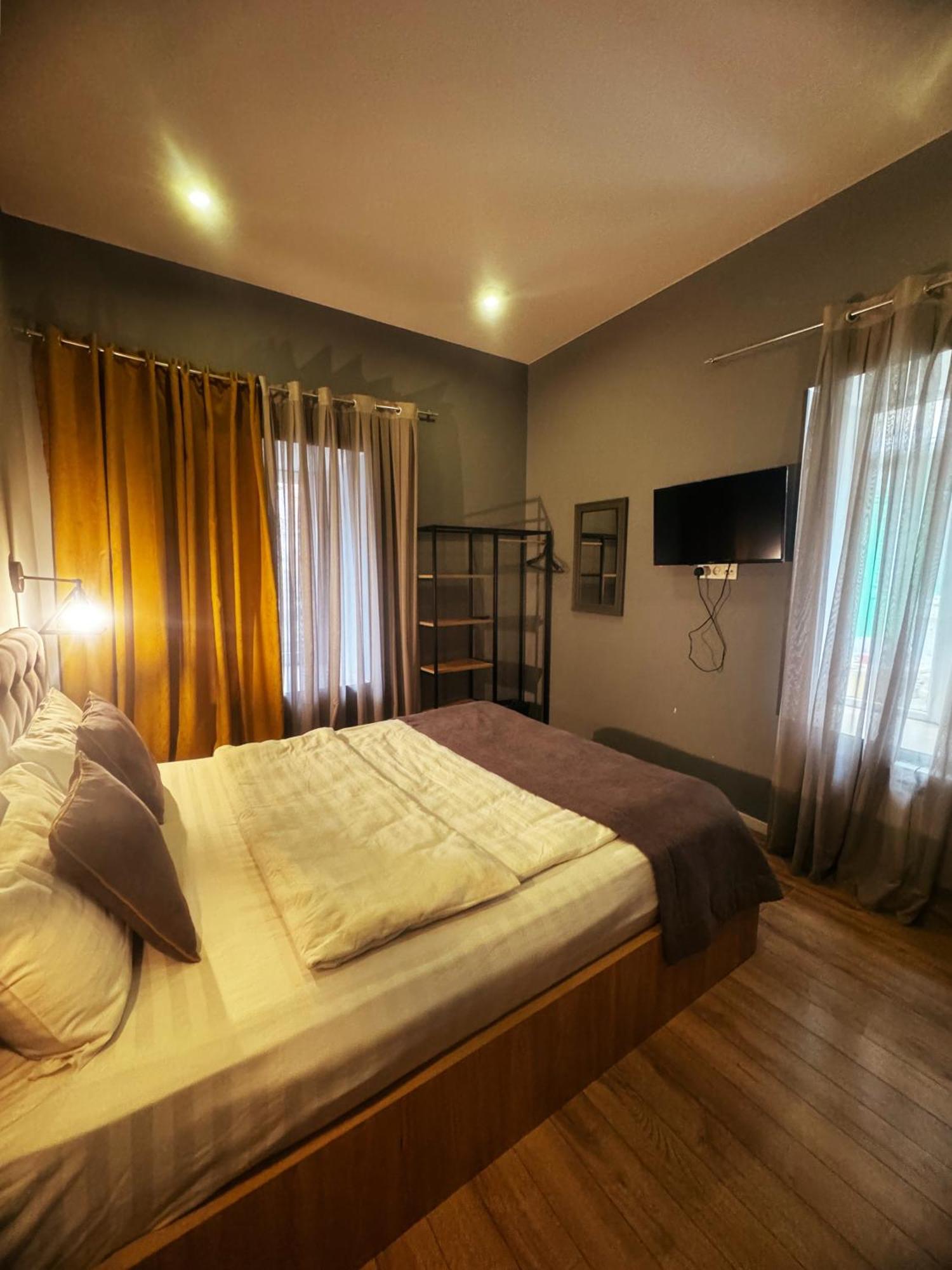 Hotel Classic Corner 第比利斯 外观 照片